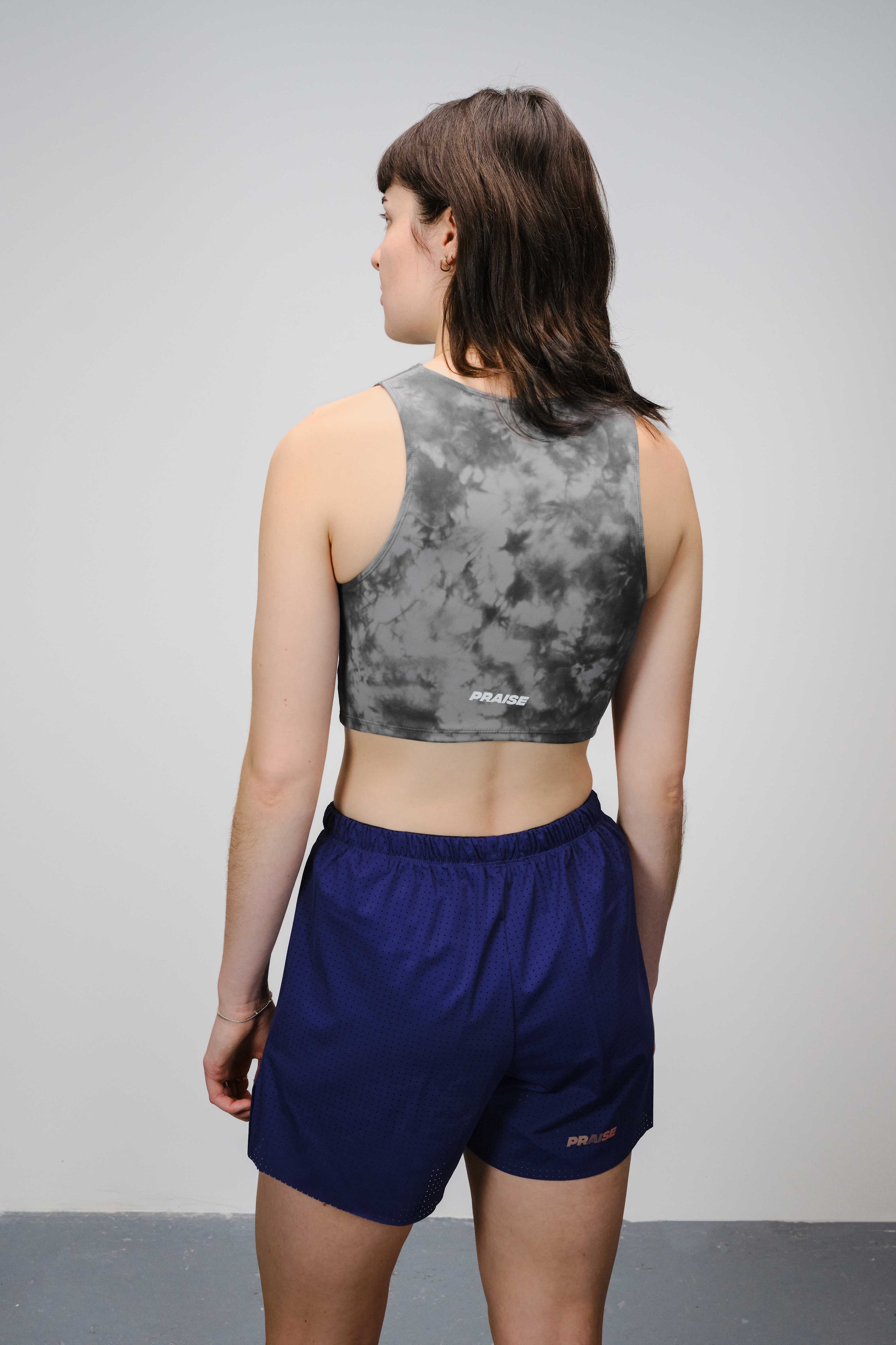 リンカブル　スパンコールtops Light Support Soft Crop Top Solid - MONTANA – PRAISE ENDURANCE